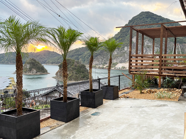 三角町、宿泊施設　庭園工事